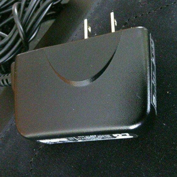 LG Travel Charger Mobile Phone STA-P52WR Plug Wall Adapter Cell Black Home Fit - Picture 8 of 16